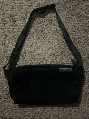 Men’s Bellroy Black Classic Crossbody Sling Bag